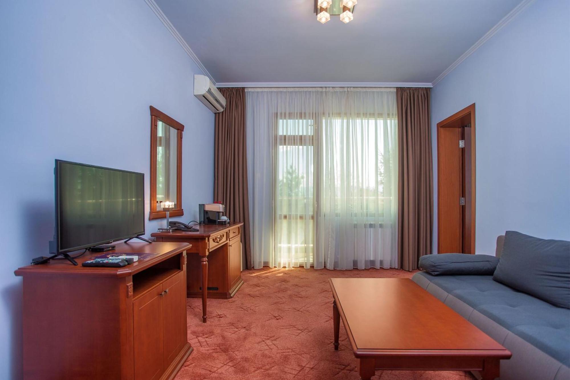 Парк-Хотел Клементина Trud Exterior photo